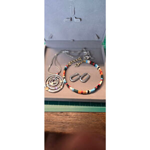 Jewelry bundle different brands necklace earrings like new